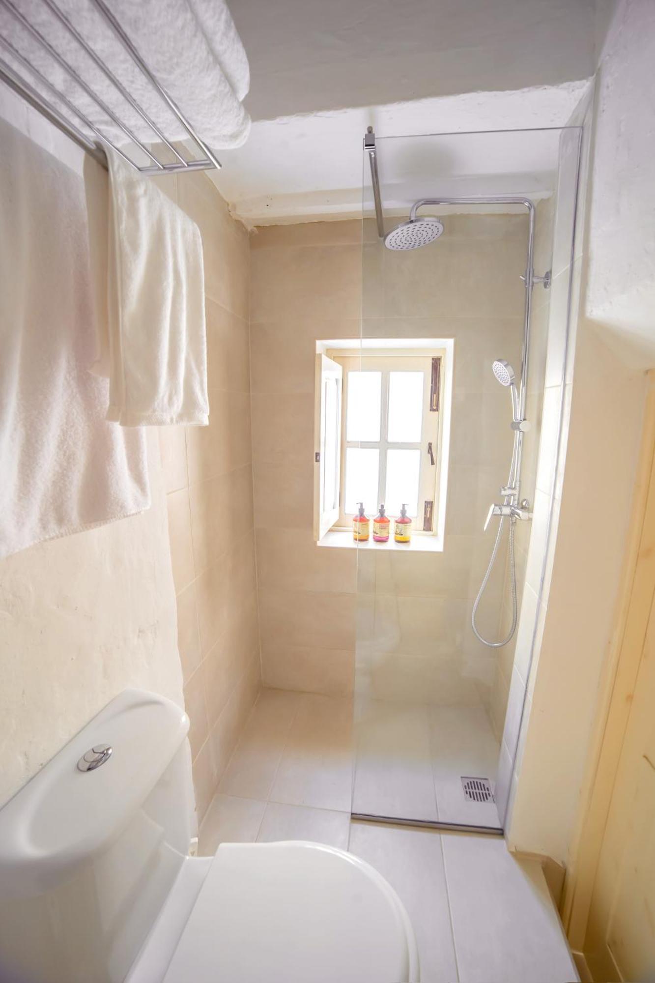 Carmelita Maisonette La Valletta Esterno foto